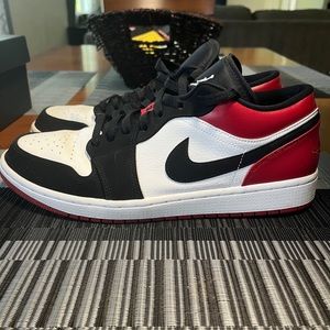 Jordan Sneakers Black Red White